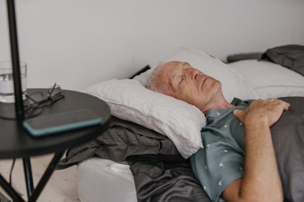 beneficios de la buena calidad del sueño en personas mayores