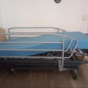 Cama médico hospitalaria eléctrica articulada en garantía