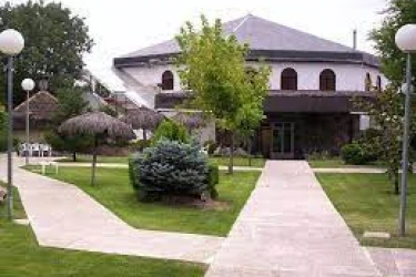 residencia-de-3º-edad-los-berrocales-exterior