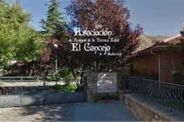 asociacion-amigos-de-la-3º-edad-el-concejo-fachada