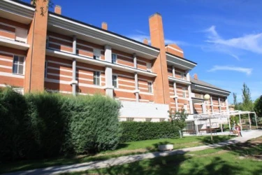 residencia-de-mayores-hidalgos-casaquinta-fachada