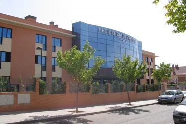 residencia-de-mayores-los-angeles-fachada