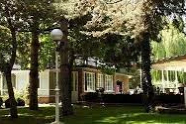 residencia-la-jarosa-fachada