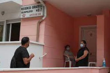 residencia-geriatrica-valdepelayo-67-fachada