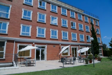 caser-residencial-santa-hortenia-fachada