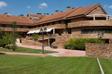 residencia-el-prado-de-aravaca-fachada