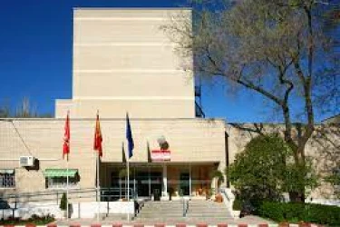 residencia-de-personas-mayores-vista-alegre-fachada