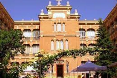 residencia-santisima-virgen-y-san-celedonio-fachada