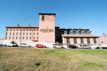 residencia-montserrat-caballe-fachada