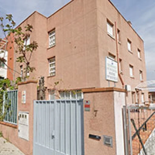 Rebaño césped panel Residencia Madre María Rafaela en Madrid 👵 🧓