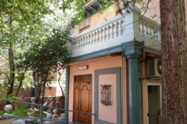 residencia-el-jardin-fachada