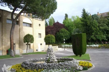 residencia-de-personas-mayores-manzanares-fachada