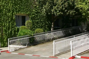 residencia-de-navalcerro-fachada