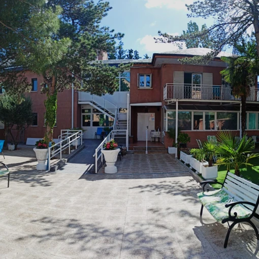 Residencia Prado del Rey en Pozuelo de Alarcon