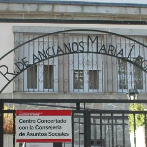 residencia-de-ancianos-maria-leonor-y-legado-de-los-pobres-hernandez-muriel-fachada