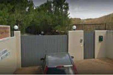 residencia-de-tercera-edad-los-pinos-fachada