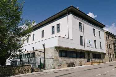 residencia-de-almarza-fachada