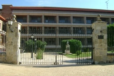 residencia_de_ancianos_santi_spiritus_y_santa_ana_valladolid_medina_de_rioseco