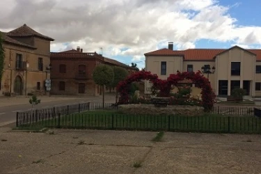 residencia_santo_domingo_y_santa_eloisa_valladolid_villavicencio_de_los_caballeros