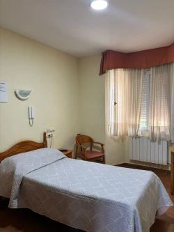 residencia de mayores dosbarrios habitación