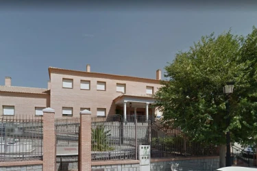 Residencia Municipal San Joaquín y Santa Ana