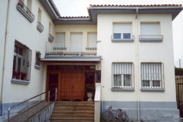 residencia_municipal_de_ancianos_de_sanguesa_san_vicente_de_paul_navarra_sanguesa