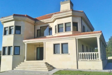 Vivienda comunitaria Amoeiro