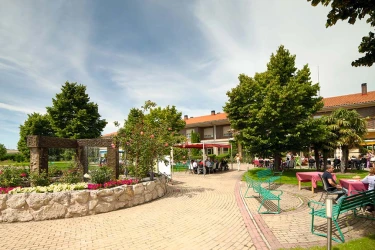 residencia geriatrica los tomillares-castrillo del val-burgos
