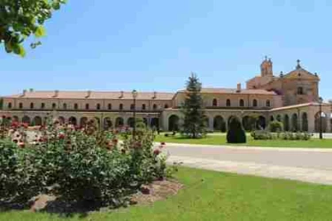 residencia para mayores nuestra señora del carmen-peñaranda del duero-burgos
