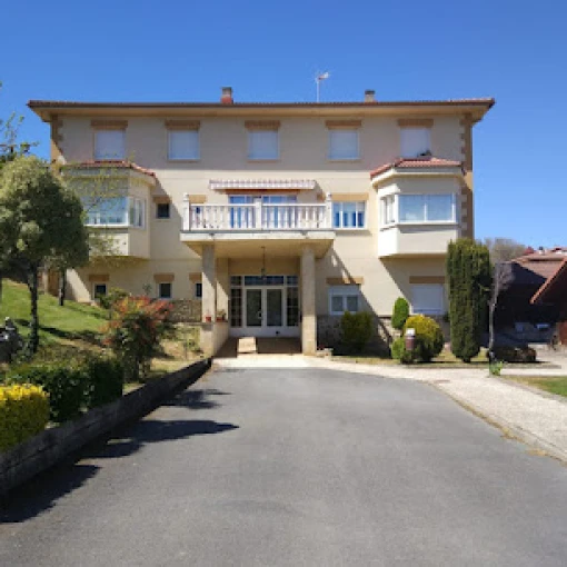 residencia de mayores virgen del carmen-lezana de mena-valle de mena-burgos