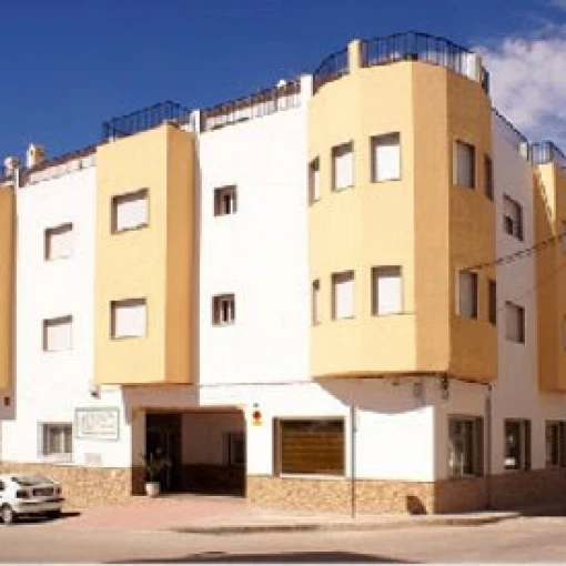 centro-residencial-sierra-de-cazorla-fachada