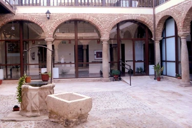 residencia de mayores la casa grande-san carlos del valle-ciudad real
