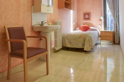 residencia-geriatrica-com-a-casa-habitaciones