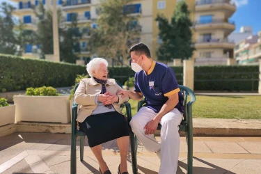viviendas-para-personas-mayores-con-servicios-marques-de-campo-sagrado-barcelona