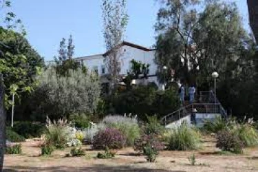 residencia geriatrica l´estada-sant andreu de llaveneres-barcelona