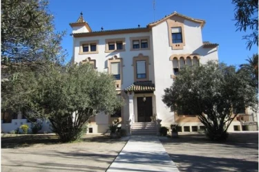 residencia de mayores santa teresa-sant feliu de llobregat-barcelona