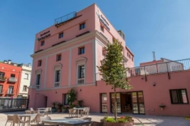 llar dávis cal garret-sant fost de campsentelles-barcelona