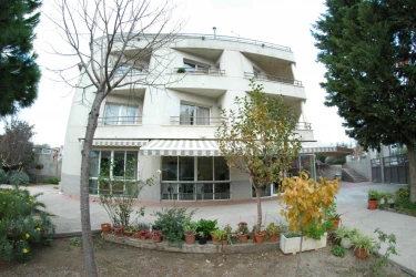 residencia de mayores sophos-sant vicenc dels horts-barcelona