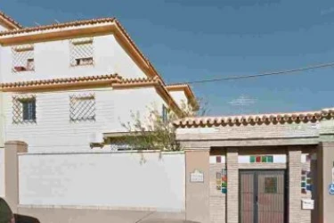 centro-residencial-sagrada-familia-exterior