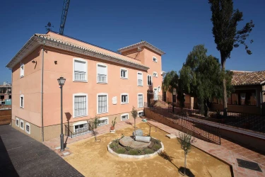 centro-residencial-para-personas-mayores-santa-isabel-exterior