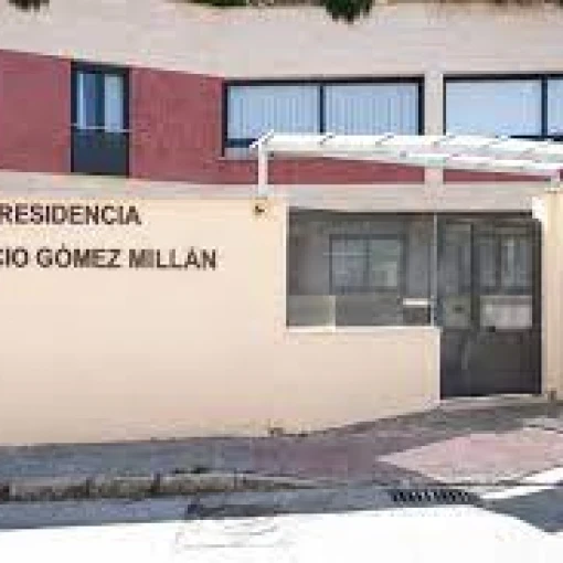centro-residencial-ignacio-gomez-milan-fachada