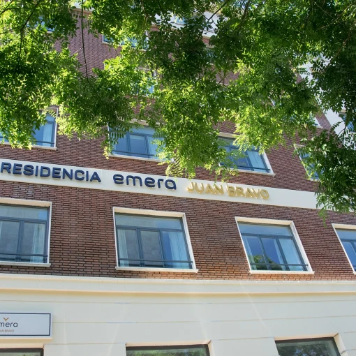 residencia-para-mayores-emera-juan-bravo-madrid
