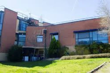 Residencia Grupo 5 Sevilla la Nueva