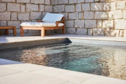 apartamentos-villa-harmonices-de-mirasierra-piscina