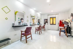 residencia-de-mayores-en-ronda-peluqueria