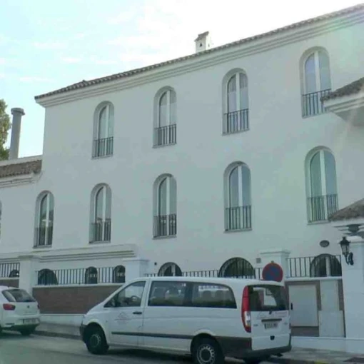 residencia de la tercera edad dan enrique de guadairo-san roque-cadiz