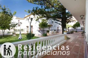 centro-residencial-virgen-de-los-dolores-fachada