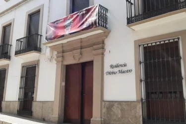 centro-residencial-para-personas-mayores-divino-maestro-fachada