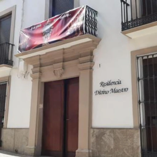 centro-residencial-para-personas-mayores-divino-maestro-fachada