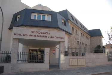 residencia-nuestra-señora-de-la-soledad-y-del-carmen-fachada